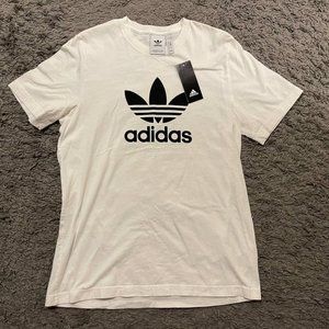 Adidas t-shirt Brand new Size M